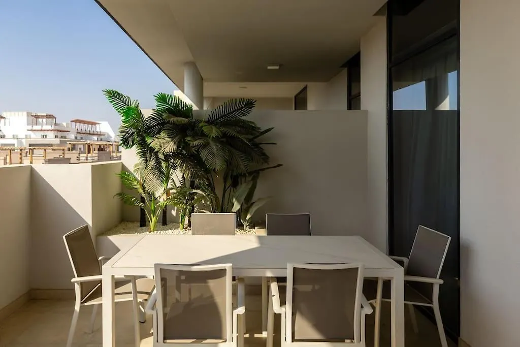 Waves - Luxurious Comfort With City Views In Oxford 212 Dubai 0*,  United Arab Emirates