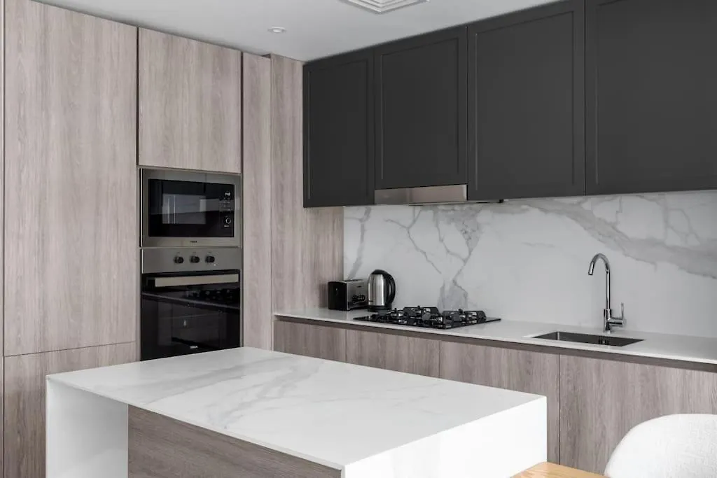Apartment Waves - Luxurious Comfort With City Views In Oxford 212 Dubai United Arab Emirates