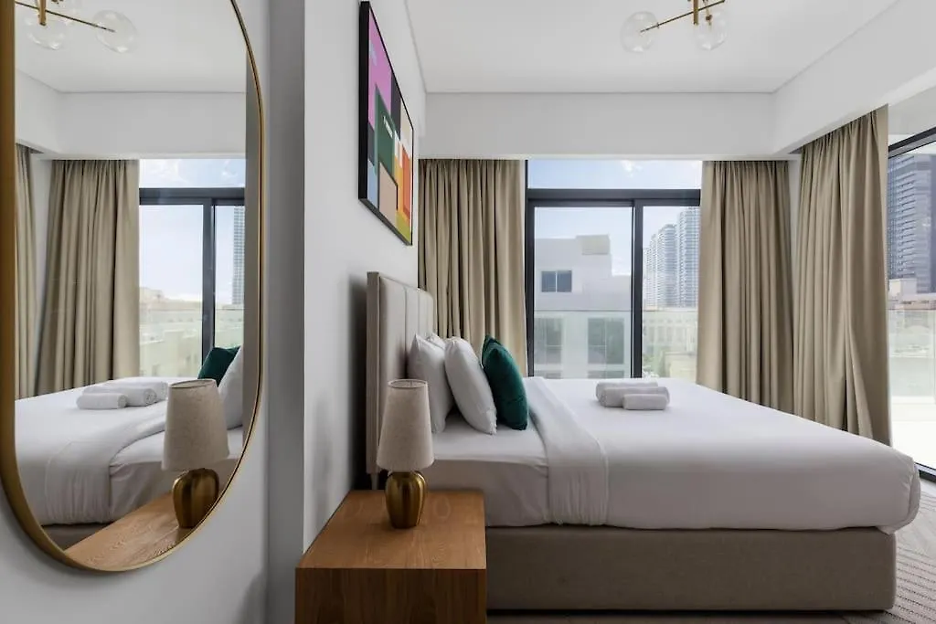 Waves - Luxurious Comfort With City Views In Oxford 212 Dubai 0*,  United Arab Emirates