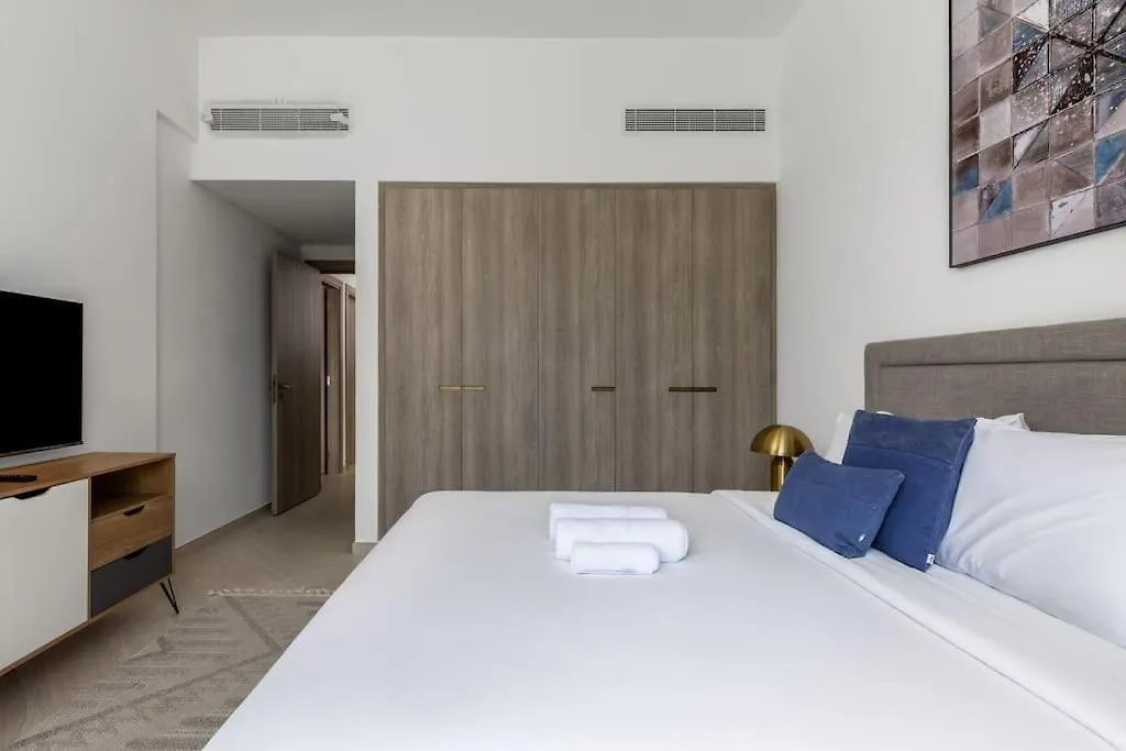 Apartment Waves - Luxurious Comfort With City Views In Oxford 212 Dubai