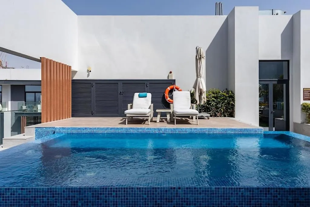 Apartment Waves - Luxurious Comfort With City Views In Oxford 212 Dubai