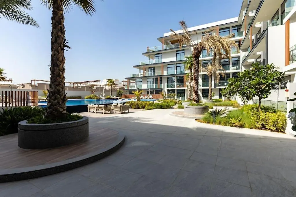 Waves - Luxurious Comfort With City Views In Oxford 212 Dubai